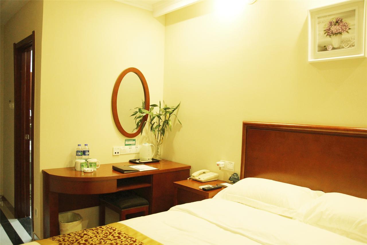 Greentree Inn Shanxi Xi'An North Gate Railway Station Express Hotel Exterior photo
